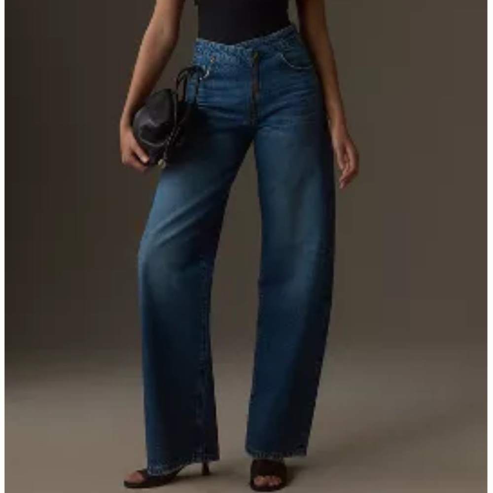 FRAME ANGLED ZIPPER HIGH-RISE TAPERED JEANS